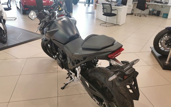 Gebrauchtmotorrad Honda CB750 Hornet - Bild 4