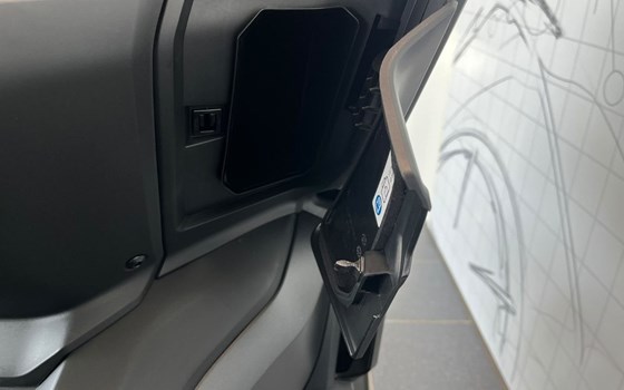 Gebrauchtmotorrad Honda Forza 750 - Bild 19
