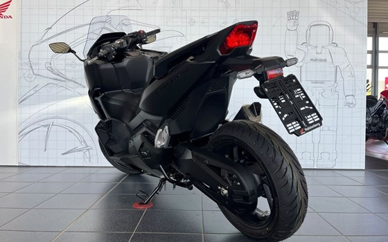 Gebrauchtmotorrad Honda Forza 750 - Bild 4