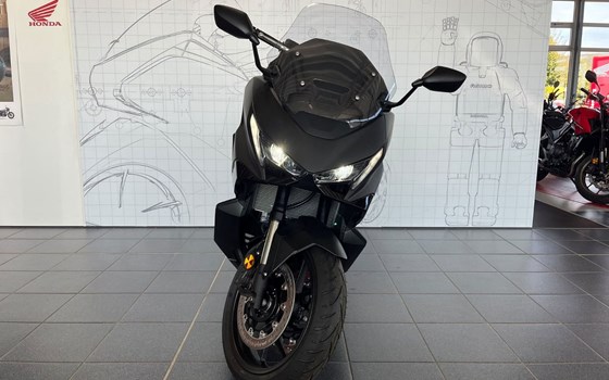 Gebrauchtmotorrad Honda Forza 750 - Bild 7