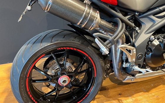 Gebrauchtmotorrad Triumph Speed Triple 1050 - Bild 10