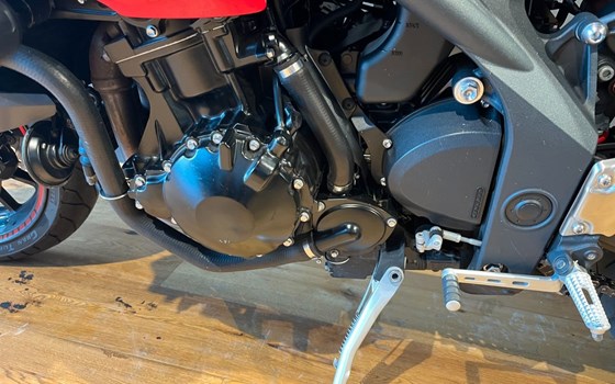Gebrauchtmotorrad Triumph Speed Triple 1050 - Bild 6