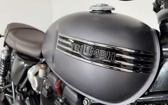 Gebrauchtmotorrad Triumph Bonneville T120 Black - Bild 10