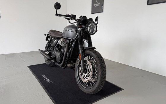 Gebrauchtmotorrad Triumph Bonneville T120 Black - Bild 3