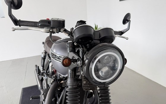 Gebrauchtmotorrad Triumph Bonneville T120 Black - Bild 6