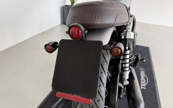 Gebrauchtmotorrad Triumph Bonneville T120 Black - Bild 7