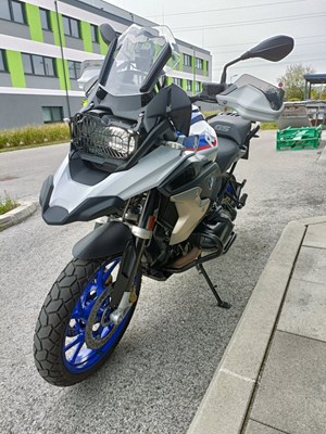 BMW R 1250 GS (light-white/racing-blue met/racing-red) - Bild 6