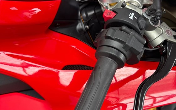 Gebrauchtmotorrad Ducati Panigale V4 S - Bild 7