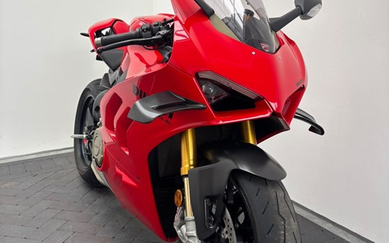 Gebrauchtmotorrad Ducati Panigale V4 S - Bild 8
