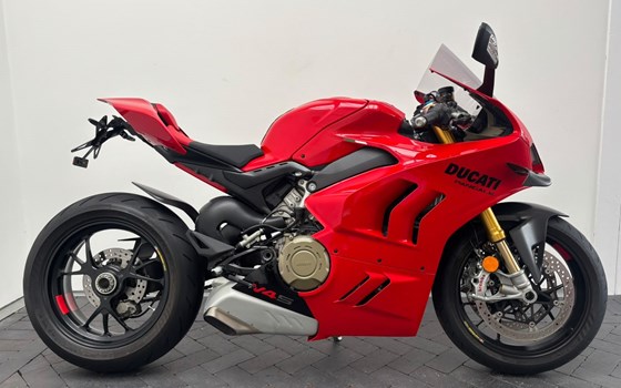 Gebrauchtmotorrad Ducati Panigale V4 S - Bild 1