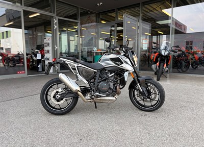 GEBRAUCHTFAHRZEUG KTM 690 Duke