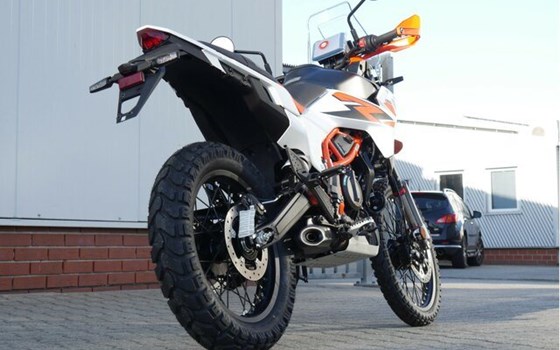 Neufahrzeug KTM 390 Adventure R - Bild 17