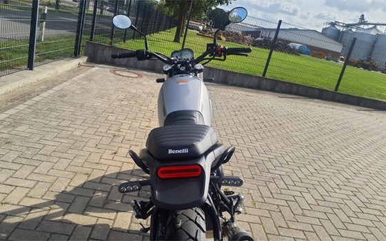 Gebrauchtmotorrad Benelli Leoncino 500 Trail - Bild 3