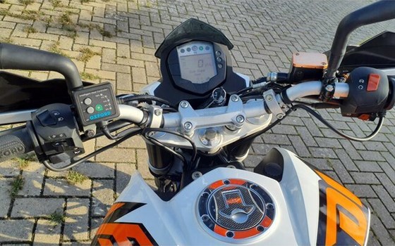 Gebrauchtmotorrad KTM 125 Duke - Bild 3