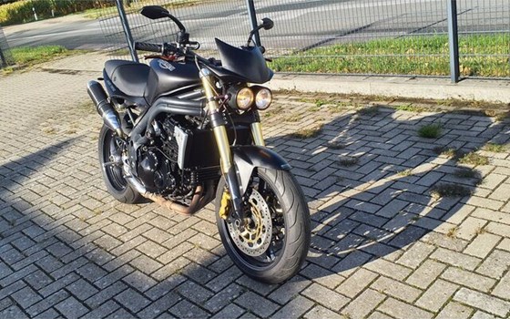 Gebrauchtmotorrad Triumph Speed Triple 1050 - Bild 16