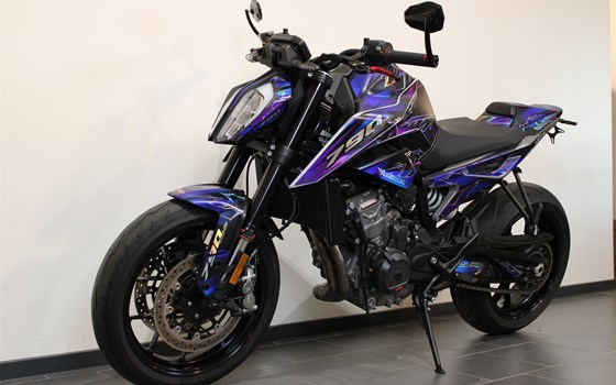 Gebrauchtmotorrad KTM 790 Duke L - Bild 4