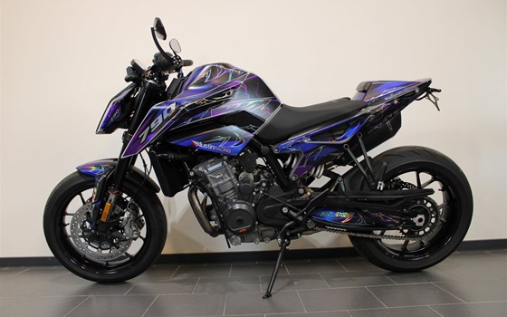 Gebrauchtmotorrad KTM 790 Duke L - Bild 2