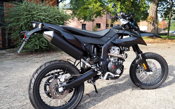 Gebrauchtmotorrad Aprilia SX 125 - Bild 4