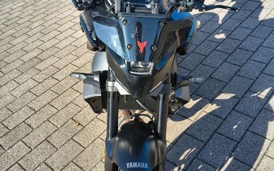 Gebrauchtmotorrad Yamaha MT-09 - Bild 3