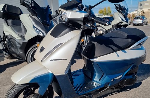Neumotorrad Peugeot Django EVO