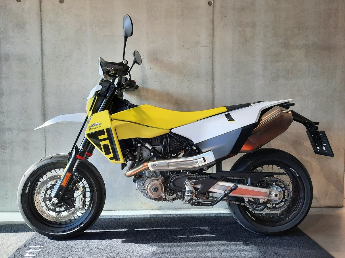 Husqvarna 701 Supermoto
