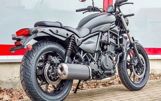 Gebrauchtmotorrad Kawasaki Eliminator 500 - Bild 5