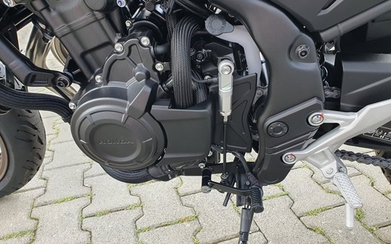 Gebrauchtmotorrad Honda CB500 Hornet E-Clutch - Bild 13