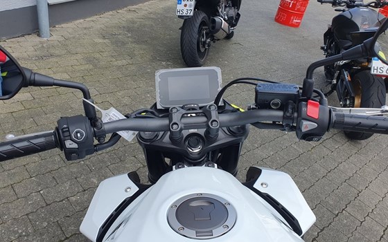 Gebrauchtmotorrad Honda CB500 Hornet E-Clutch - Bild 20