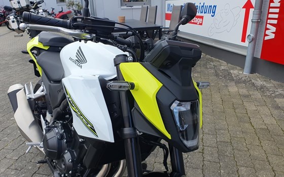 Gebrauchtmotorrad Honda CB500 Hornet E-Clutch - Bild 9
