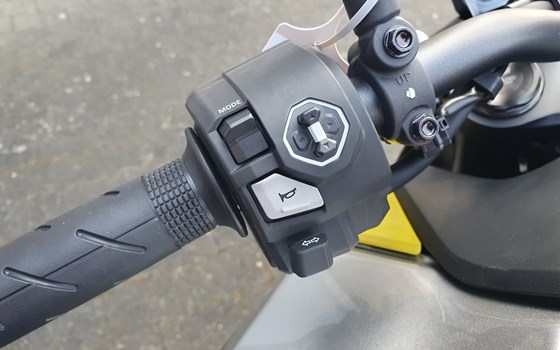 Gebrauchtmotorrad Honda CB750 Hornet - Bild 19