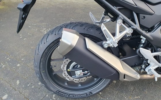 Gebrauchtmotorrad Honda CB750 Hornet - Bild 2