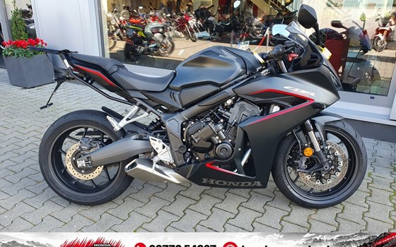 Gebrauchtmotorrad Honda CBR650R E-Clutch - Bild 1
