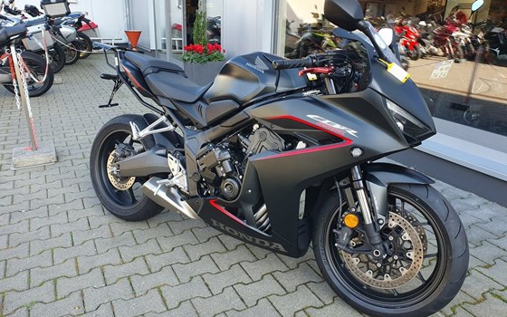 Gebrauchtmotorrad Honda CBR650R E-Clutch - Bild 2