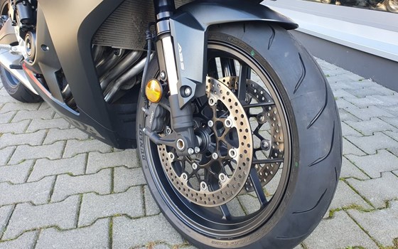 Gebrauchtmotorrad Honda CBR650R E-Clutch - Bild 4