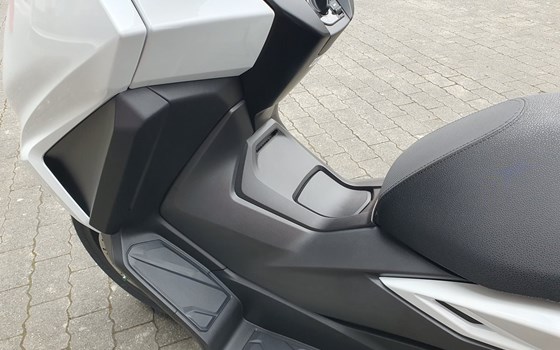 Gebrauchtmotorrad Honda Forza 125 - Bild 12