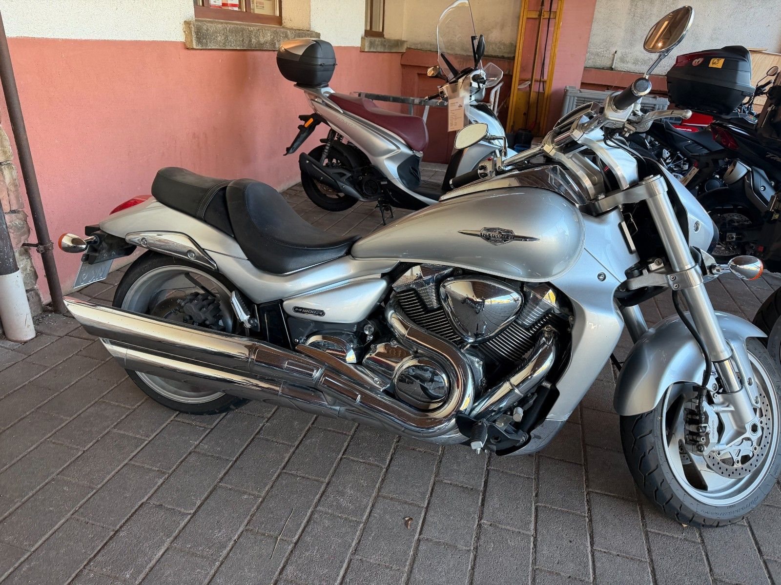Suzuki VZR 1800