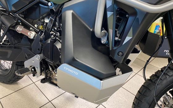 Neufahrzeug CFMOTO 1000MT-X - Bild 13