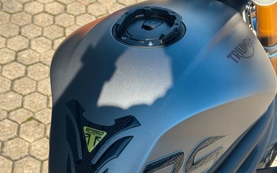 Gebrauchtmotorrad Triumph Speed Triple 1200 RS - Bild 5