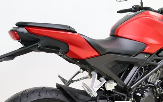 Gebrauchtmotorrad Honda CB125R - Bild 3