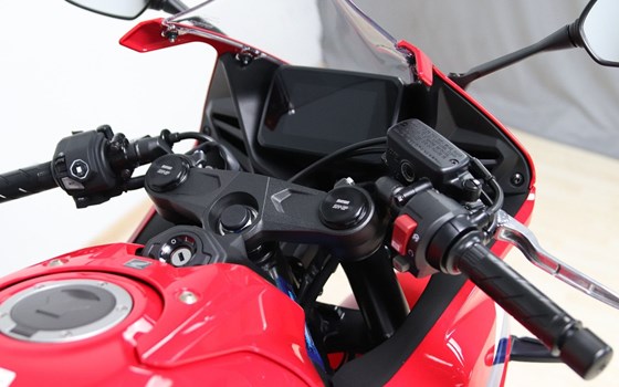 Gebrauchtmotorrad Honda CBR650R - Bild 8
