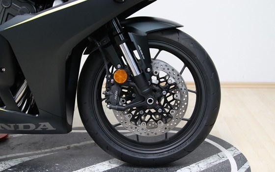 Gebrauchtmotorrad Honda CBR650R - Bild 4
