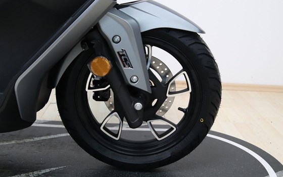 Neufahrzeug Voge SR1 125i ABS - Bild 5