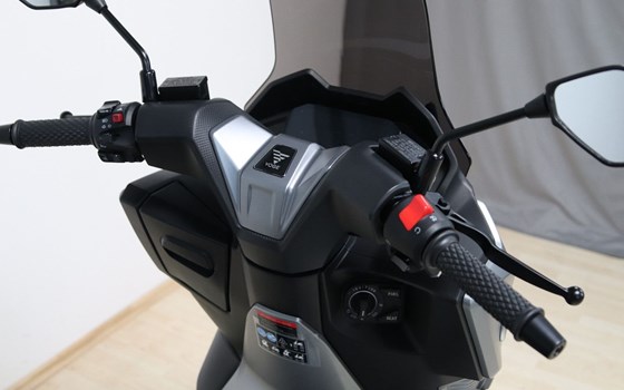 Neufahrzeug Voge SR1 125i ABS - Bild 7