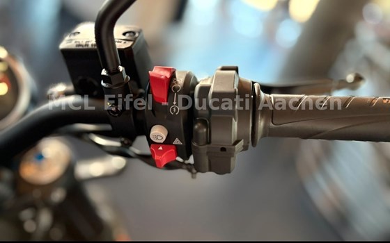 Gebrauchtmotorrad Ducati Scrambler Full Throttle - Bild 17