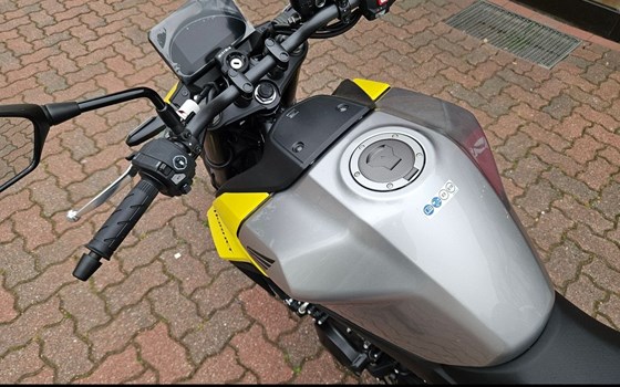Gebrauchtmotorrad Honda CB750 Hornet - Bild 9