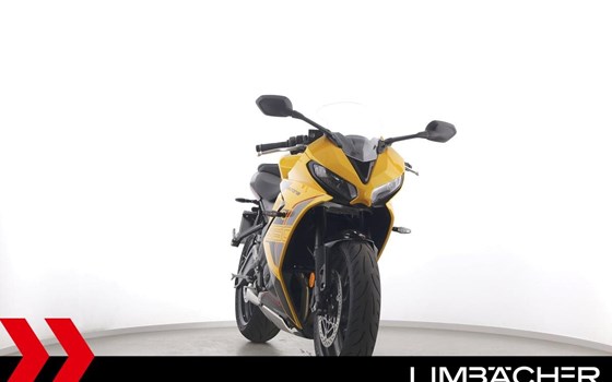 Gebrauchtmotorrad Triumph Daytona 660 - Bild 11