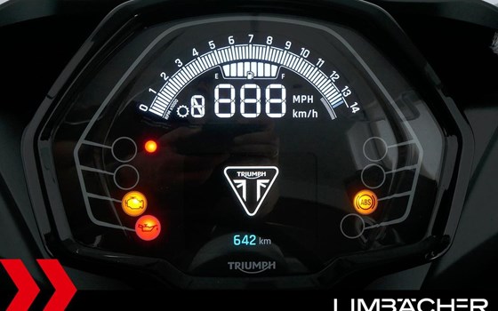 Gebrauchtmotorrad Triumph Daytona 660 - Bild 12
