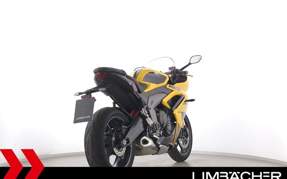 Gebrauchtmotorrad Triumph Daytona 660 - Bild 8