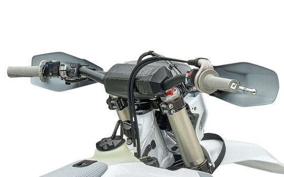Neufahrzeug Husqvarna TE 300 PRO - Bild 4