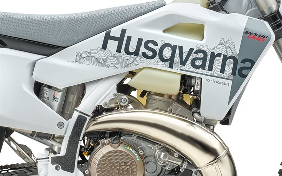 Neufahrzeug Husqvarna TE 300 PRO - Bild 5